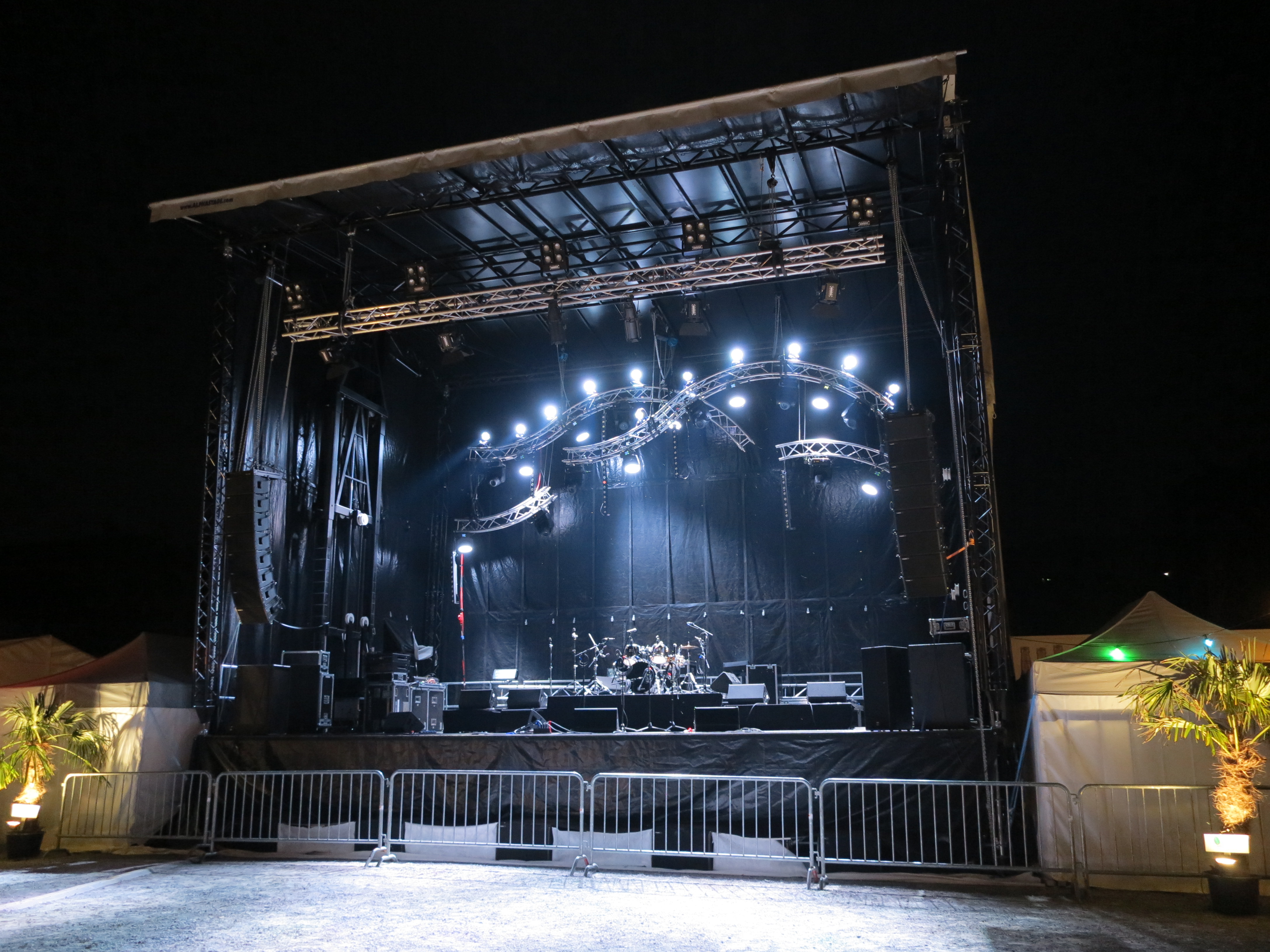 Onstage – Veranstaltungstechnik und Virtual Events, Schweiz